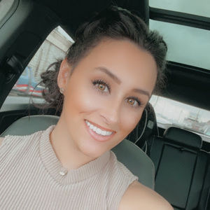 Meet your Posher, Carli